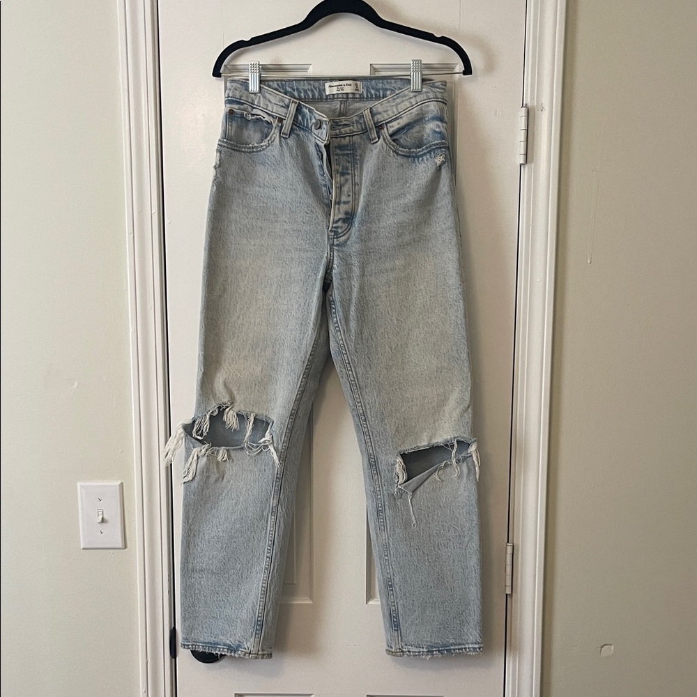 Abercrombie & Fitch Dad High Rise Distressed Light Wash Jeans